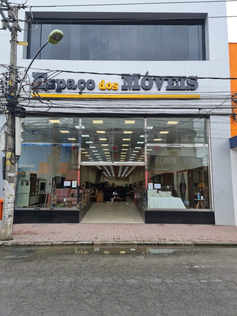 Espaço dos Móveis em Queimados
Readequacão da Padrão de entrada concessionária light PMD-1 150kva 400A 3~ Para CSMD 600A 150kva 400A 3~ Para receber o Sistema fotovoltaica